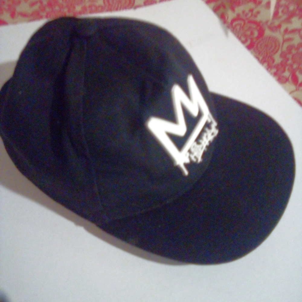 Elegant Black Women's Hat with Crown Emblem